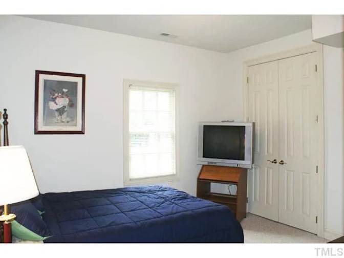 Alcove Rooms's room