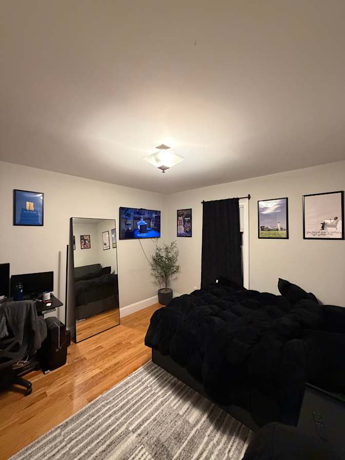 Jordan Lim's room