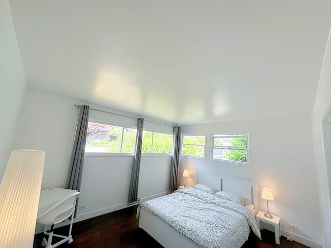 Shirin's room