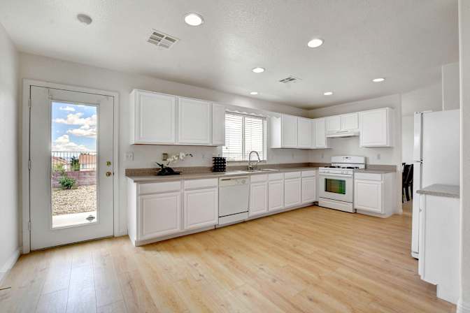 Summerlin Room for Rent (Furnished)'s room