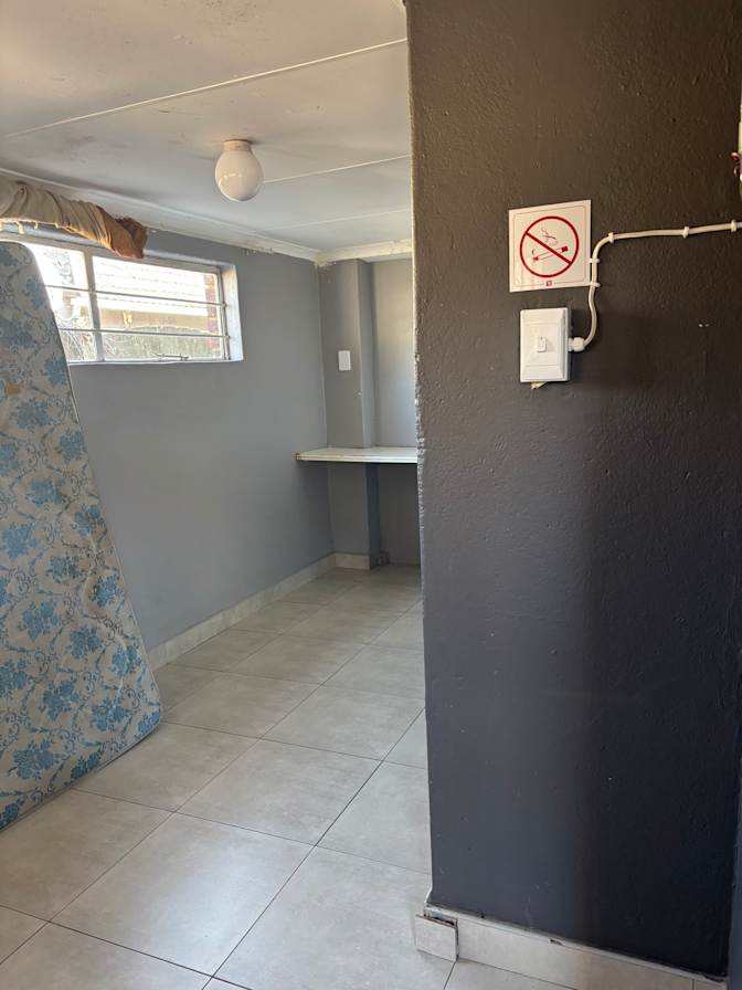 Nandipa's room