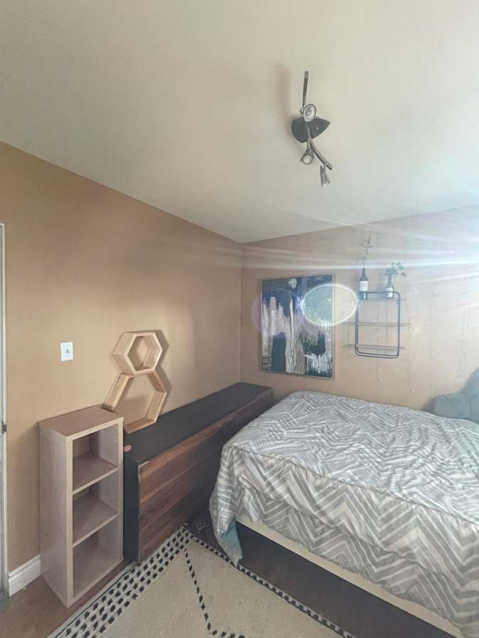 J Francisco Rivera's room