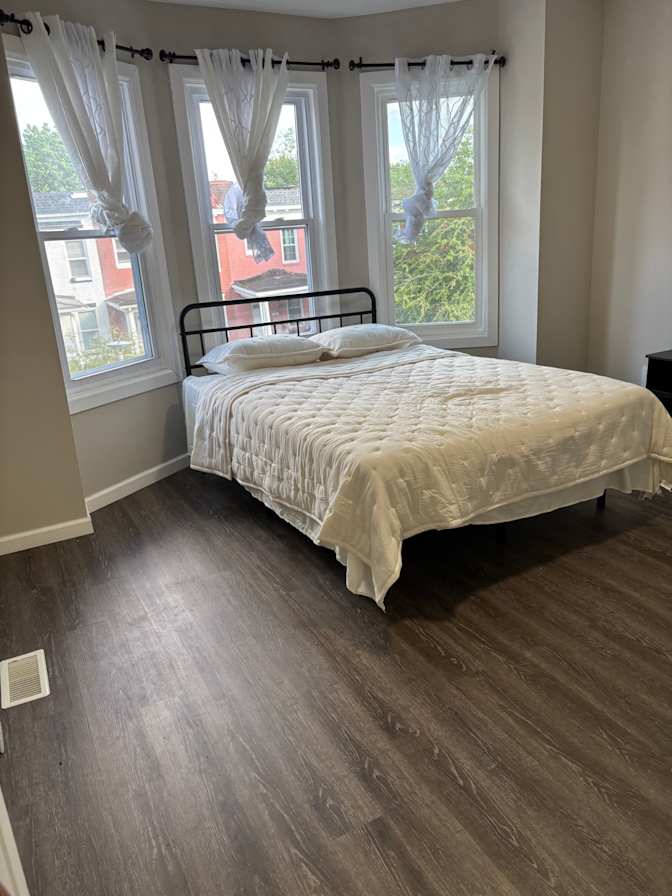 Alicia's room