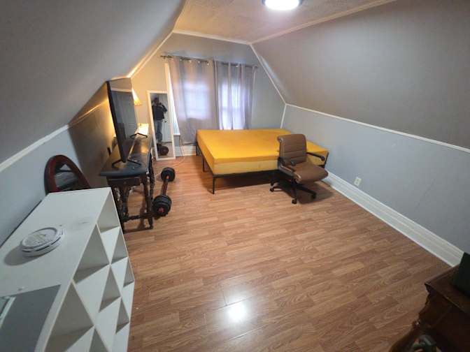 Ivan Zamora's room