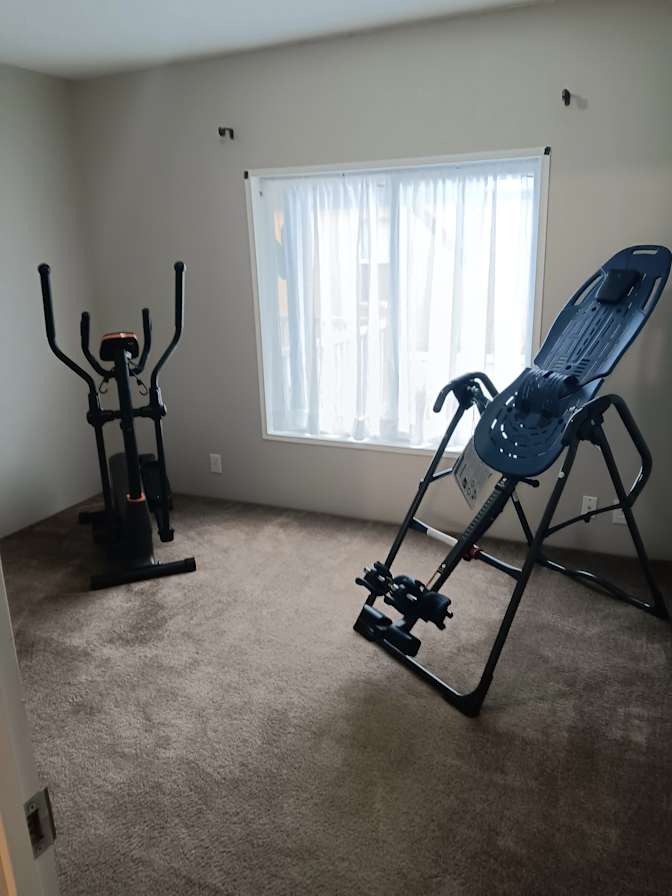 Gordon's room