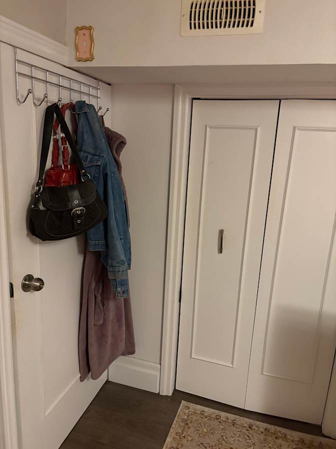 Aboni's room