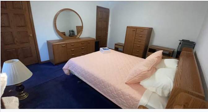 THOMAS's room