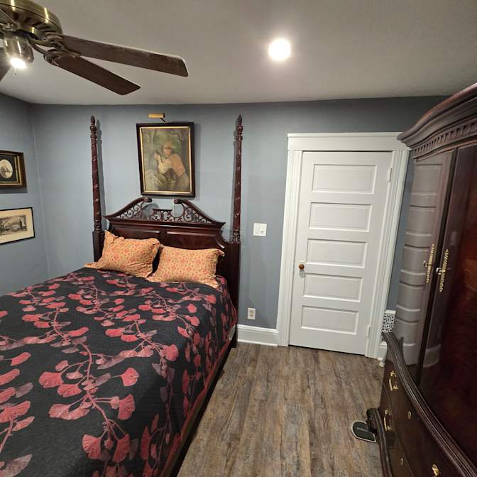 robert a gustafson's room