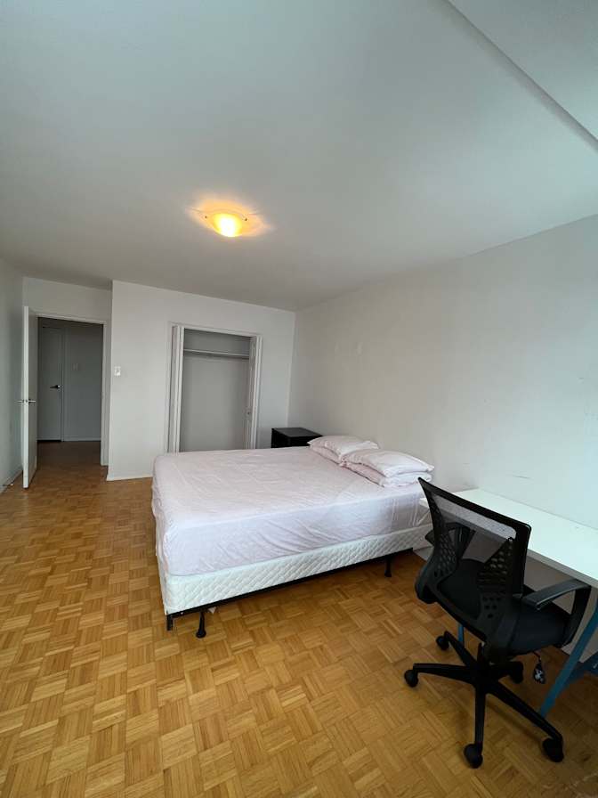 Free M's room
