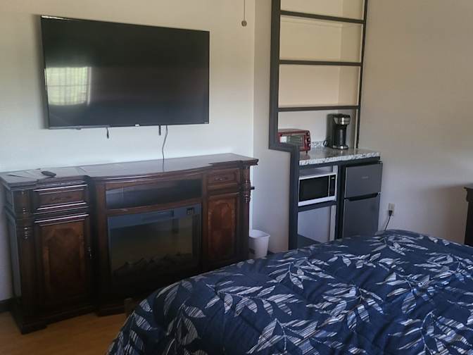 Robert DiPrimio's room