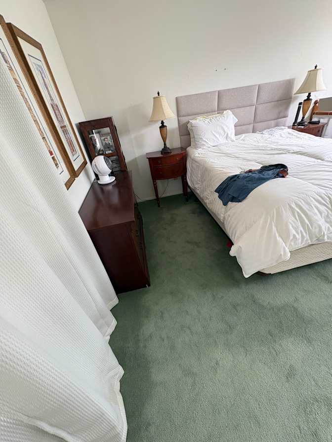 Stephen Currie's room