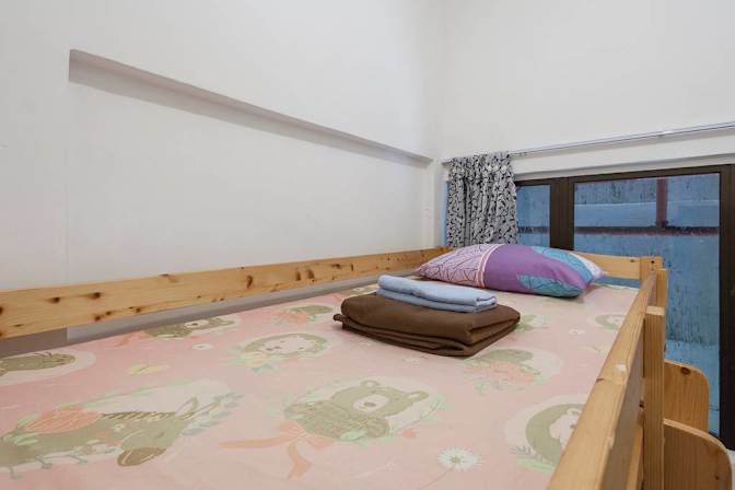 Roomy's room