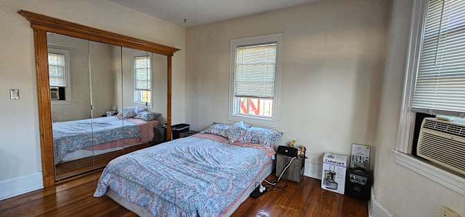 Yina's room
