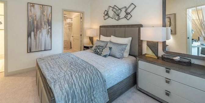 Lucia's room