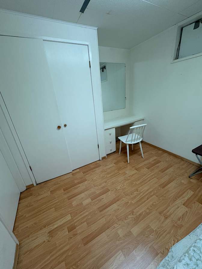 Ali's room
