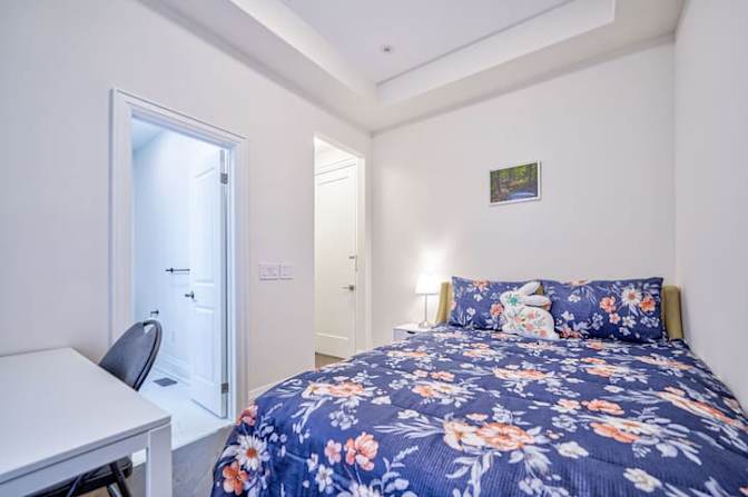 Jenny's room