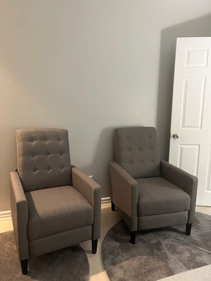Joy’s  Rentals's room