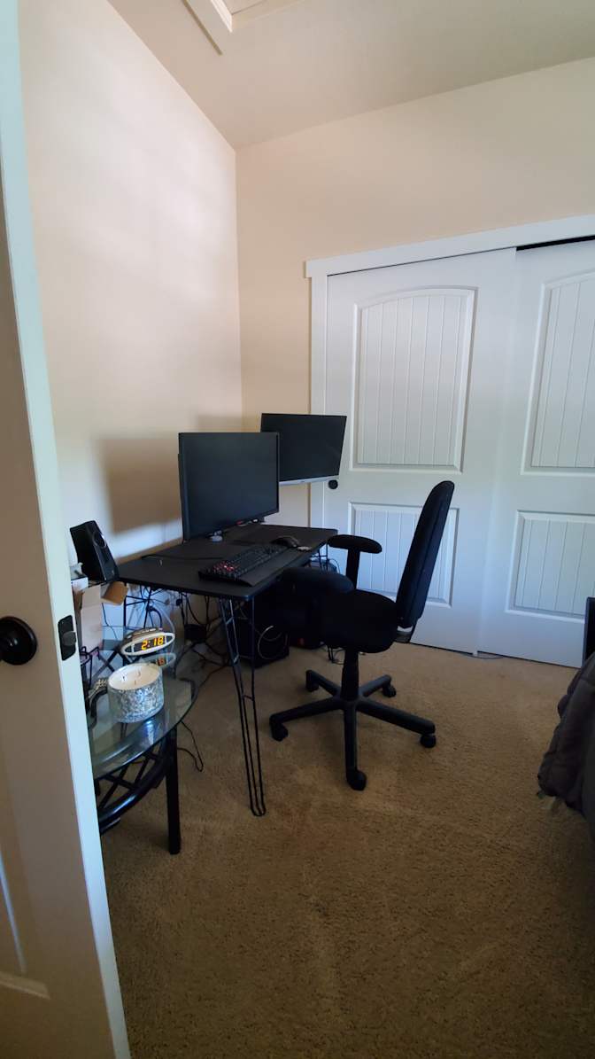 Taryn's room