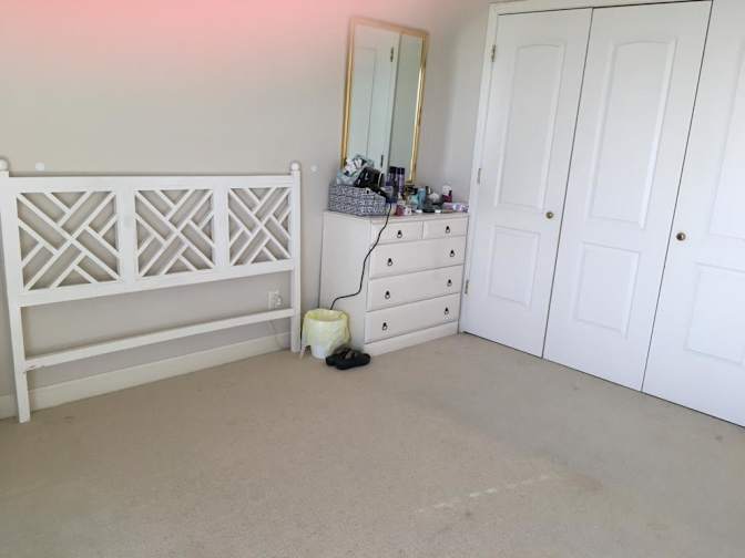 Mahdokht's room