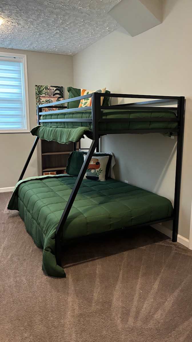 Kee's Bohemian Bliss's room