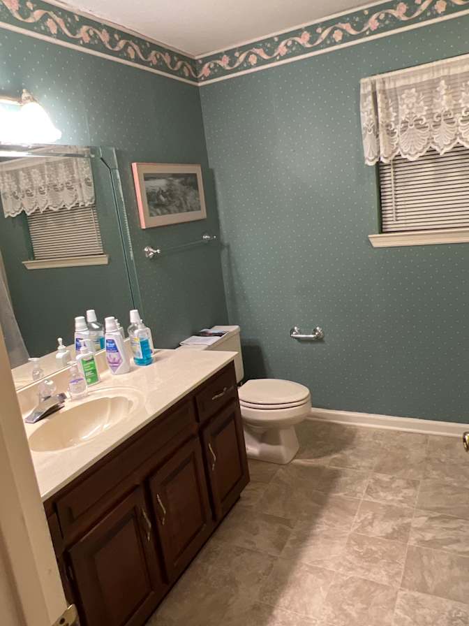 Ken's room
