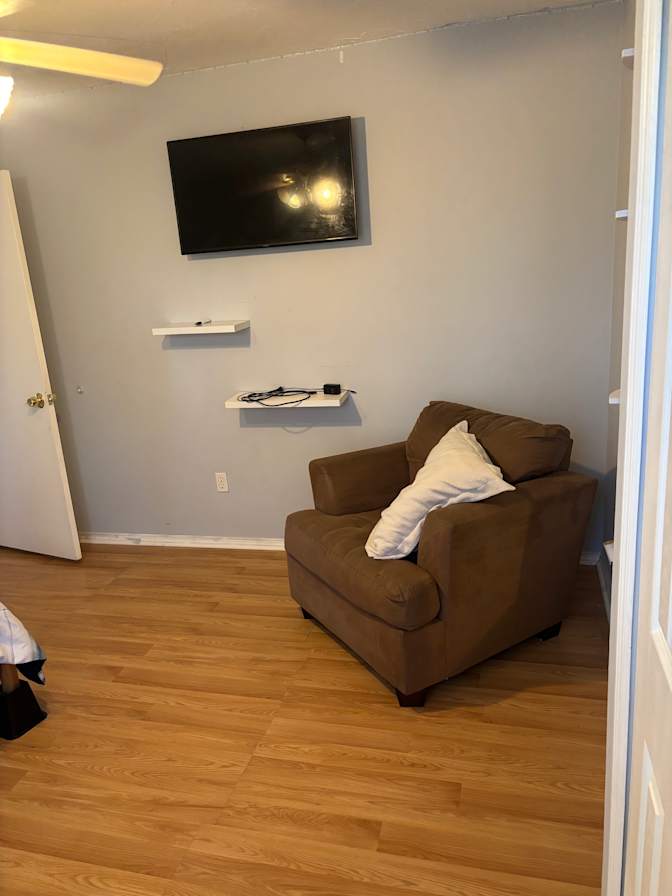 Patria Barnes's room