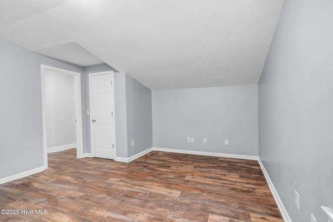 Alcove Rooms's room