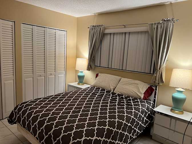 Nasrin's room