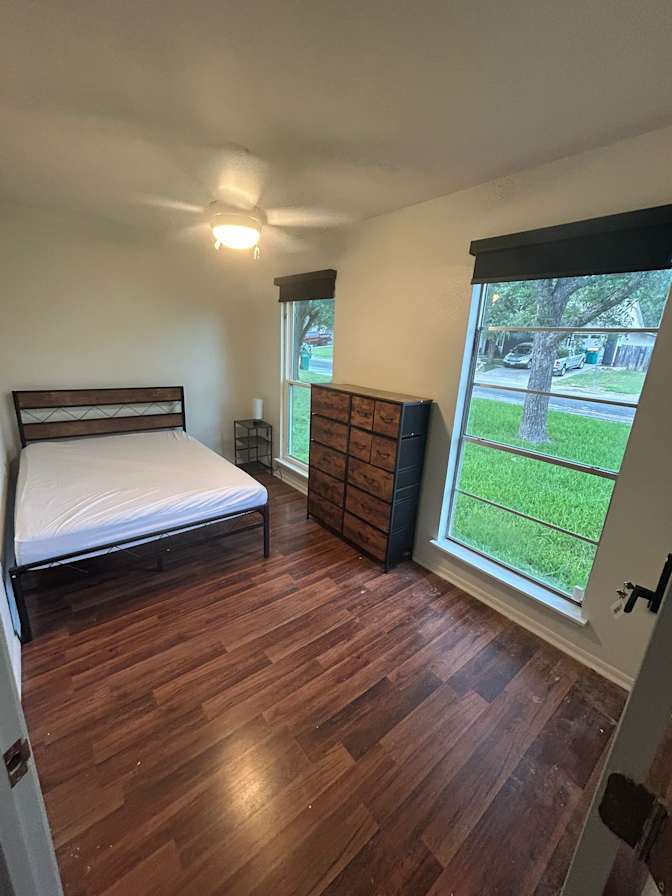 Valentina's room