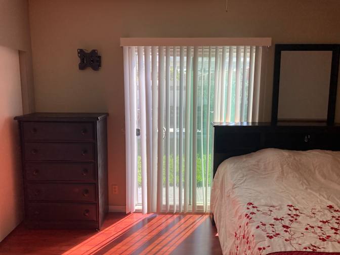 Francisco's room