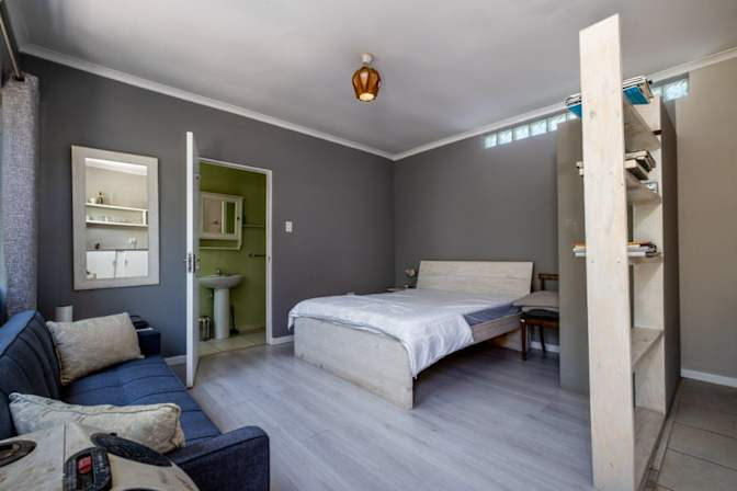 Annika's room