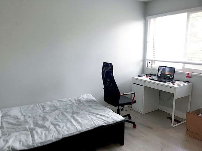 Hamid Reza's room