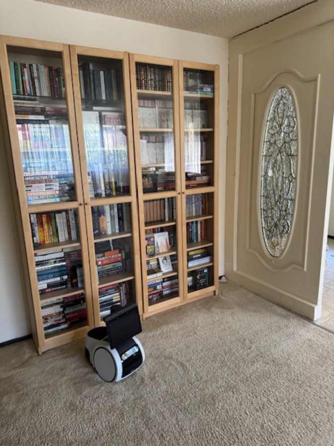 YaoQun Johnson's room