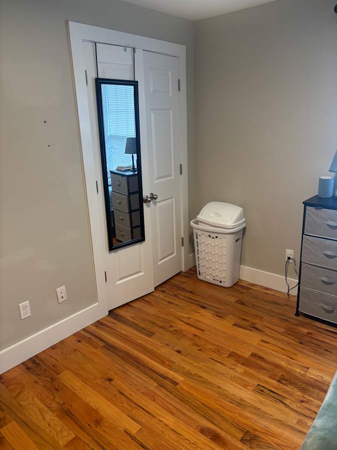 Paris's room