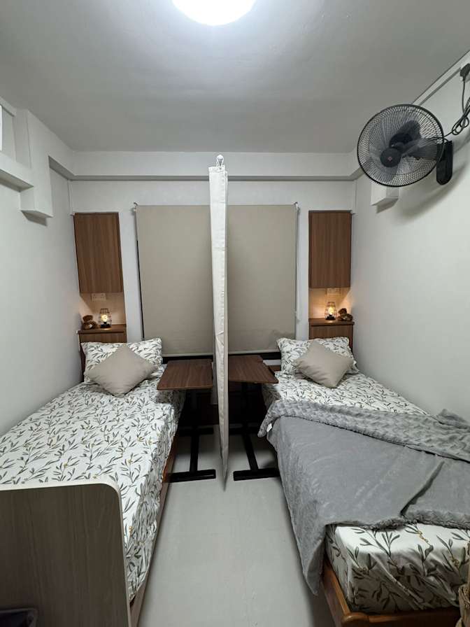 Chua 's room