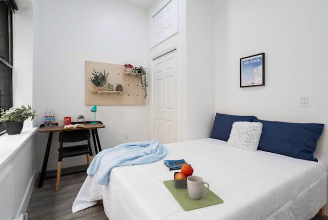 Liza's room