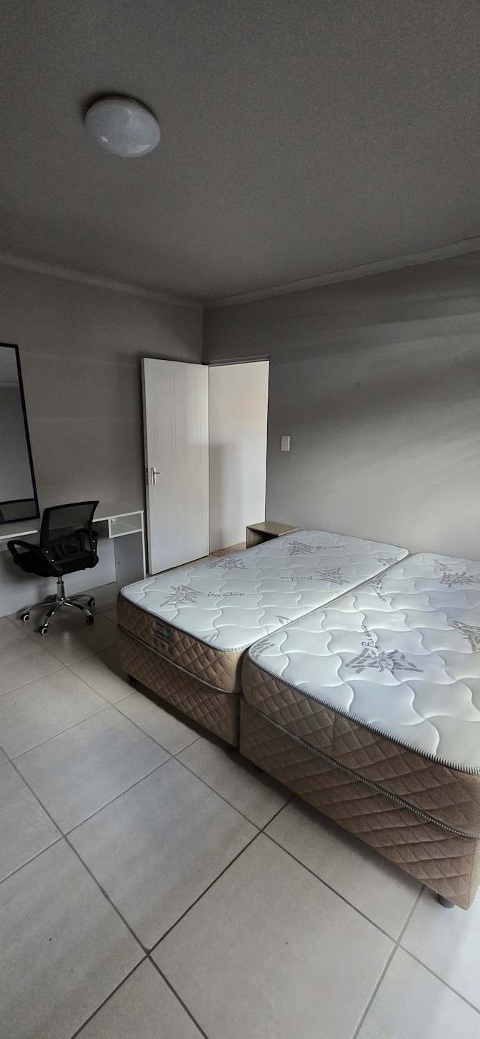 Faiek Meyer's room