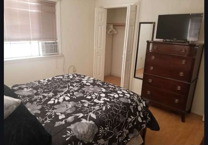 Robert DiPrimio's room