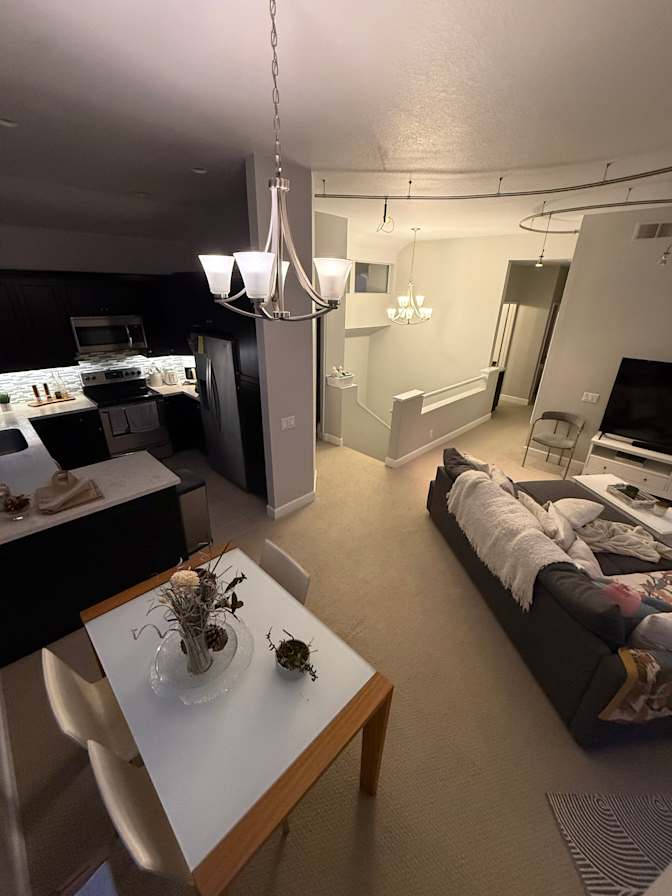 Saundra's room