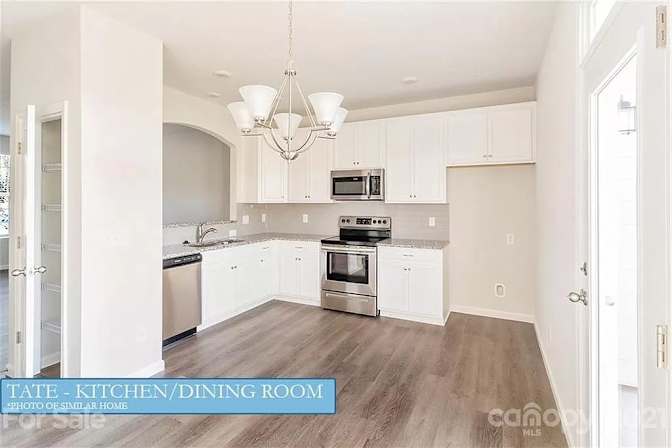 Alcove Rooms's room