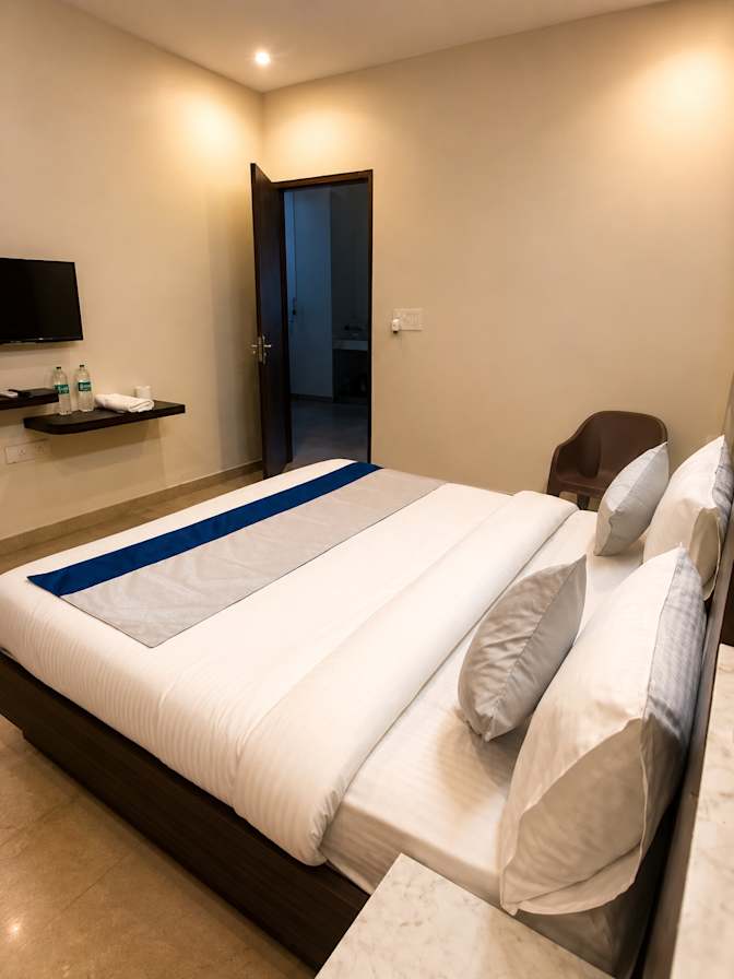 Tarun's room