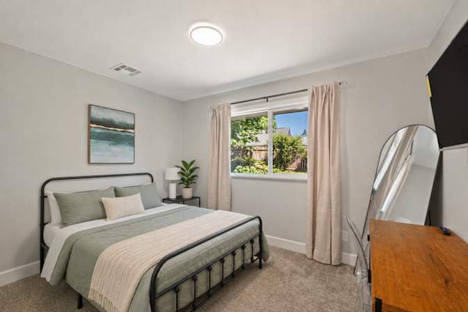 Ellen's room