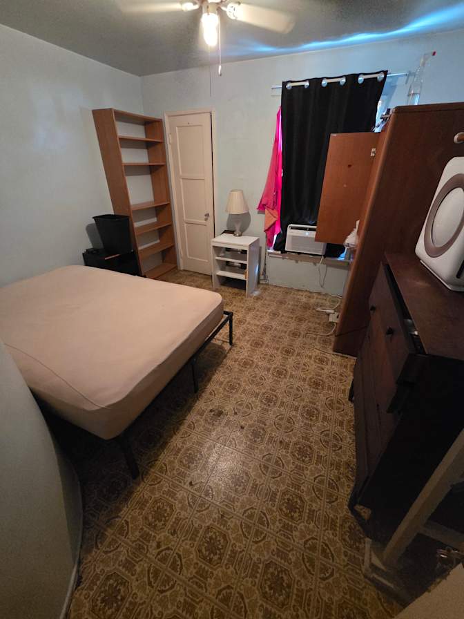 john's room