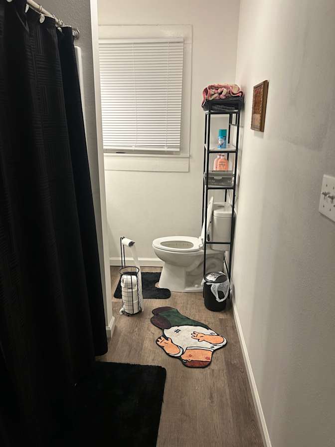 Ayla's room