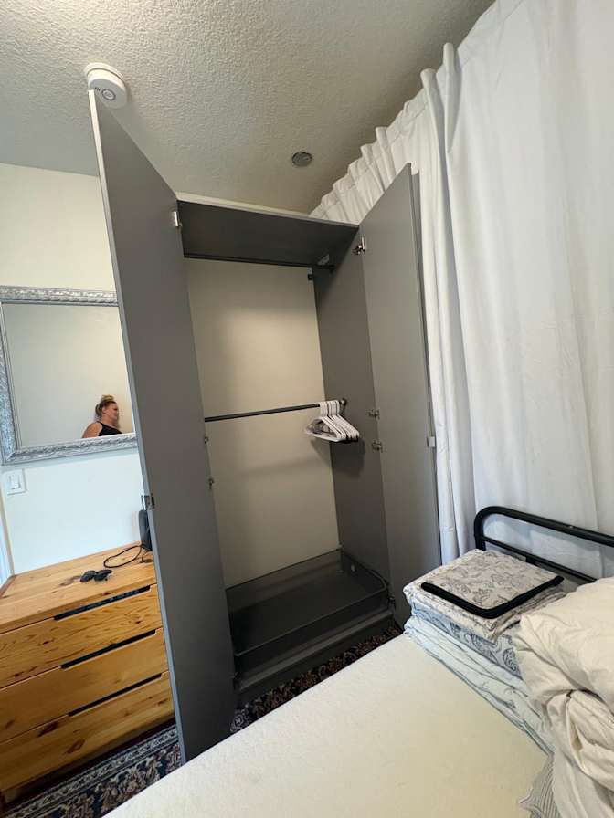 Craig YOW's room