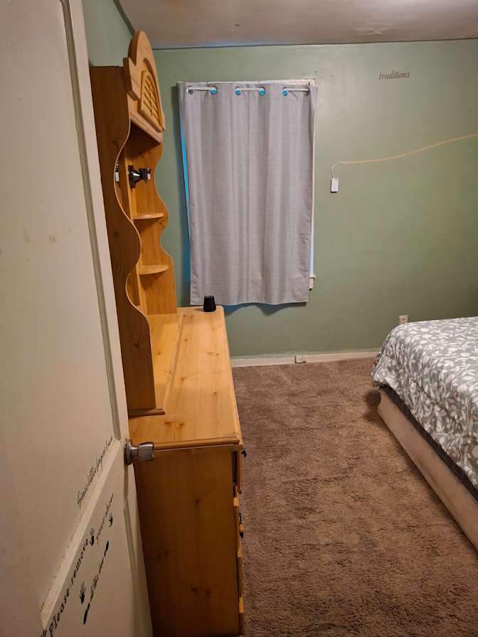 Jamar's room