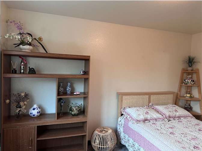 Diana's room