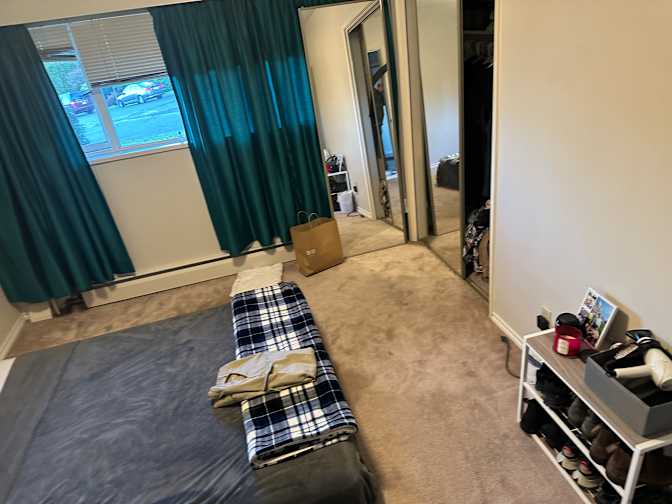 Saul's room