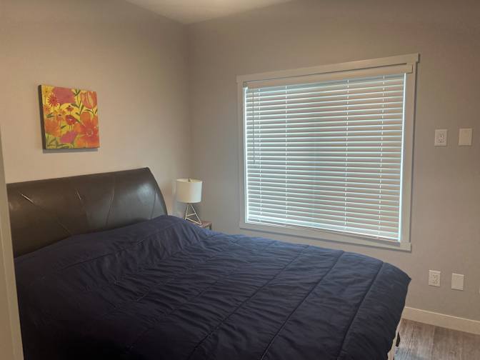 Payam's room