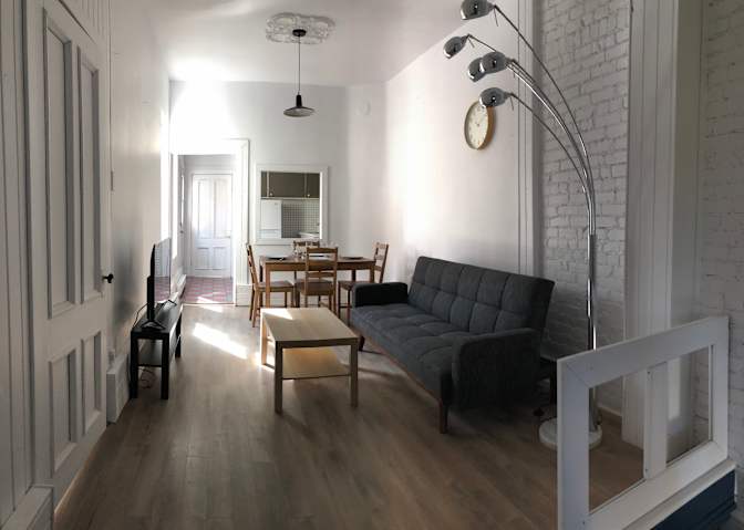 HelloMontreal's room
